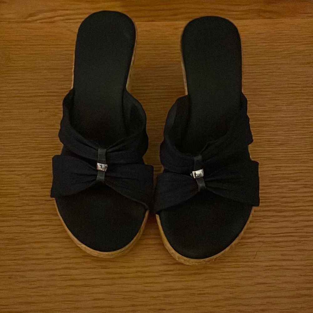 Sandles